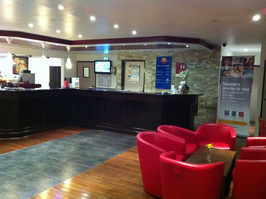 Comfort Hotel Poissy Technoparc Экстерьер фото