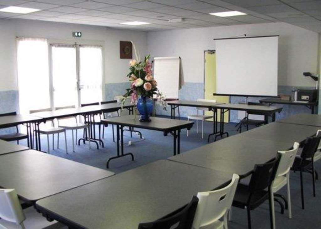 Comfort Hotel Poissy Technoparc Удобства фото